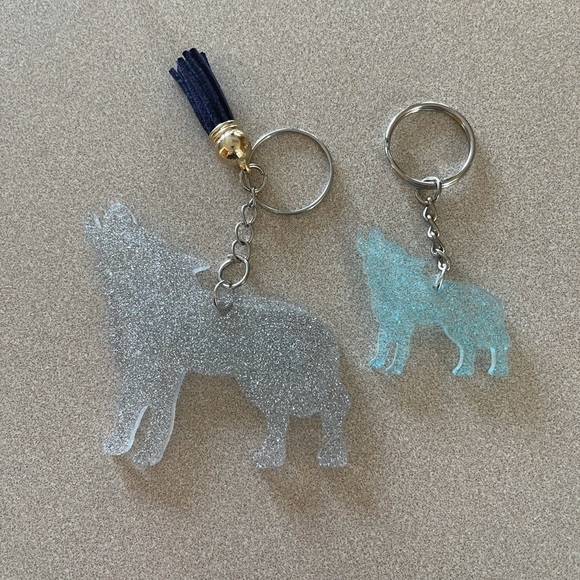 🎉🎉HP🎉🎉 Handmade Baby Wolf Keychain - Picture 3 of 6